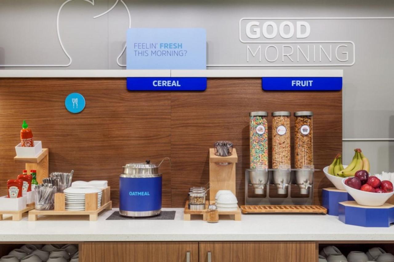 Holiday Inn Express & Suites - Canton By Ihg מראה חיצוני תמונה
